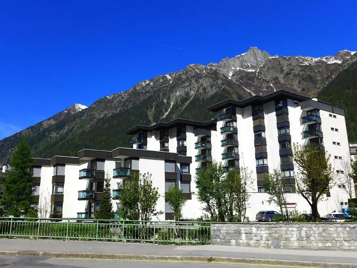 Apartment L'Aiguille Du Midi-2 By Interhome Chamonix France