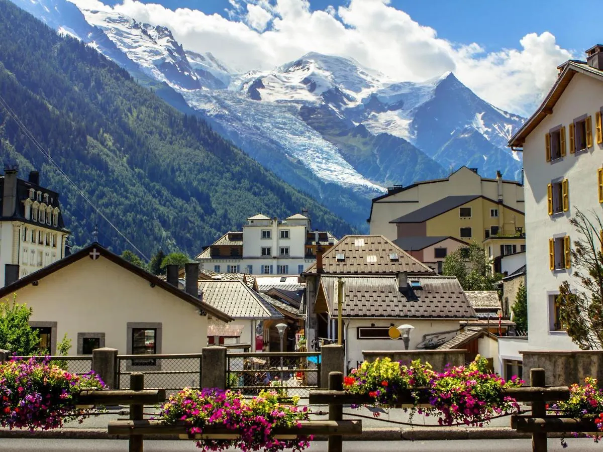 Apartment L'Aiguille Du Midi-2 By Interhome Chamonix France